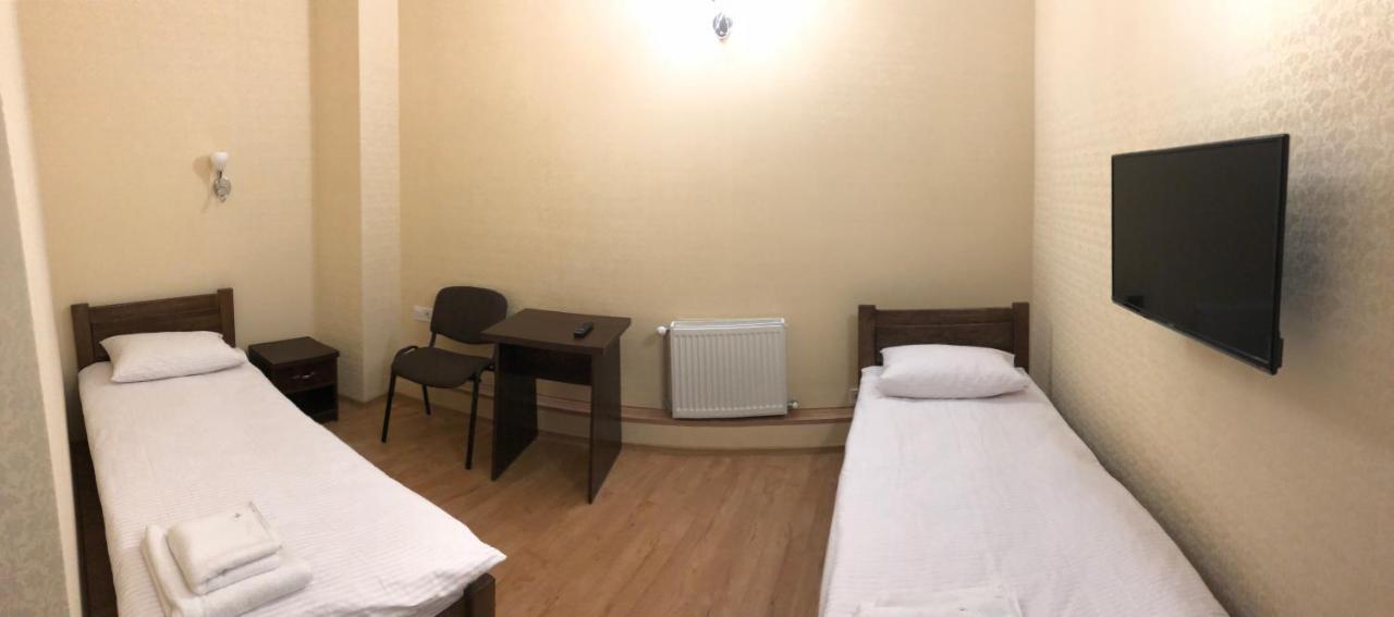 Passage Hotel Ternopil Buitenkant foto